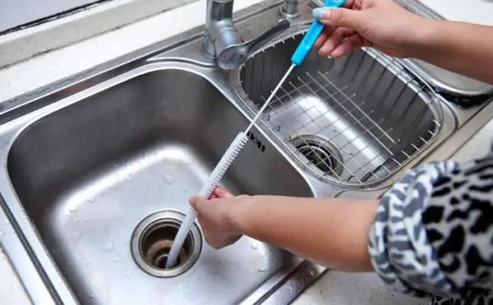 低层厨房水槽频繁返水冒泡怎么办